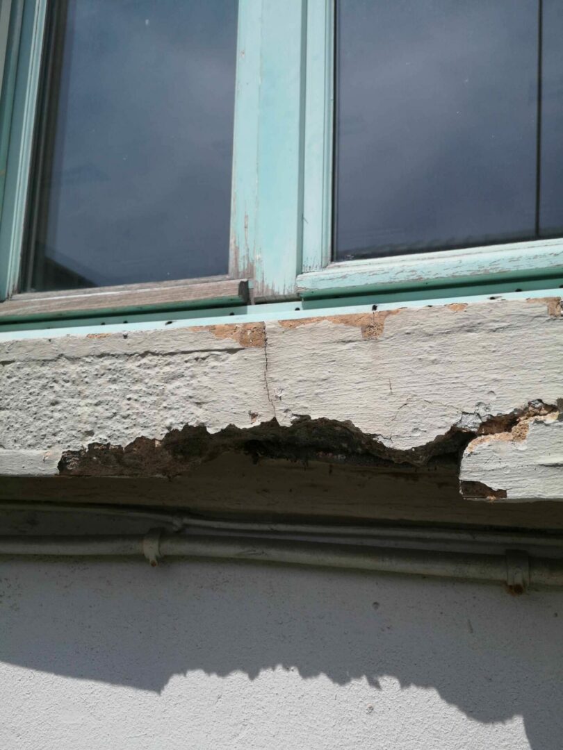 appuie de fenêtre épaufrure corrosion purge sécurité